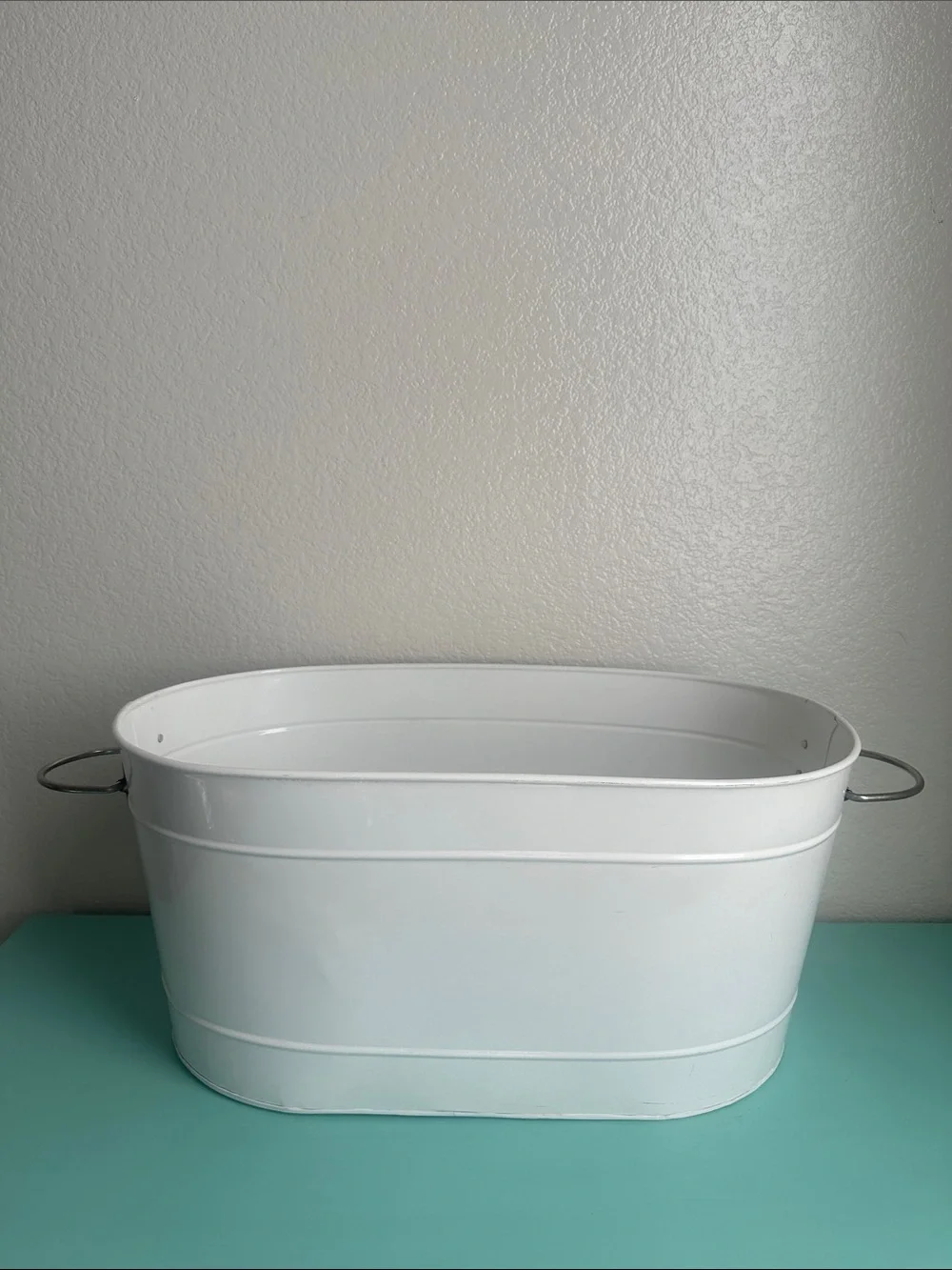 Harry Baker white handmade metal storage tub with silver paw detail-used